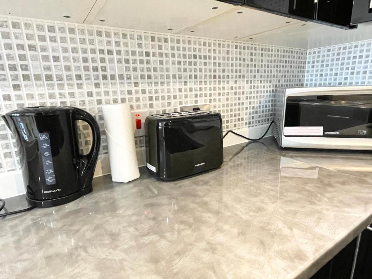 The Works-Fresh 2Bed In Centre, Opposite Arndale. Apartment Манчестър Екстериор снимка