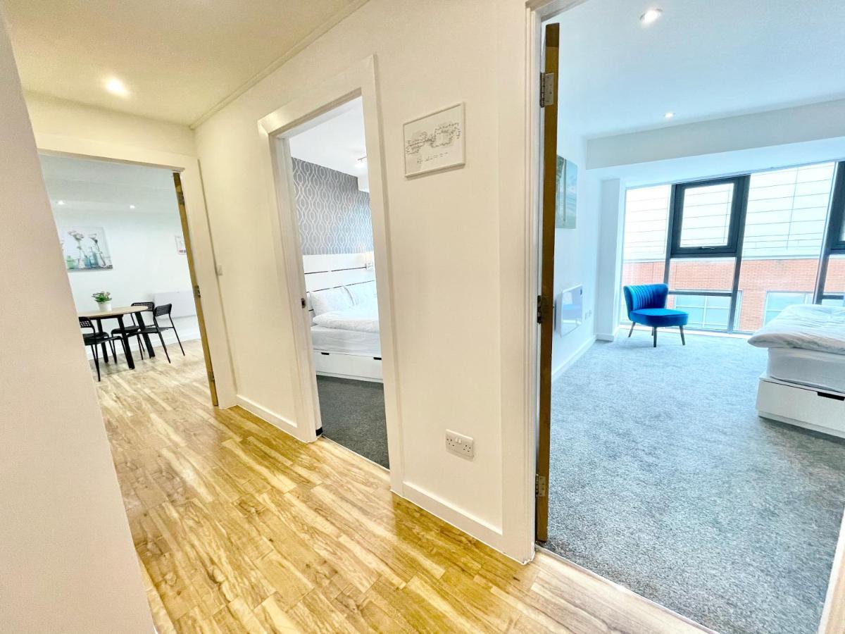 The Works-Fresh 2Bed In Centre, Opposite Arndale. Apartment Манчестър Екстериор снимка