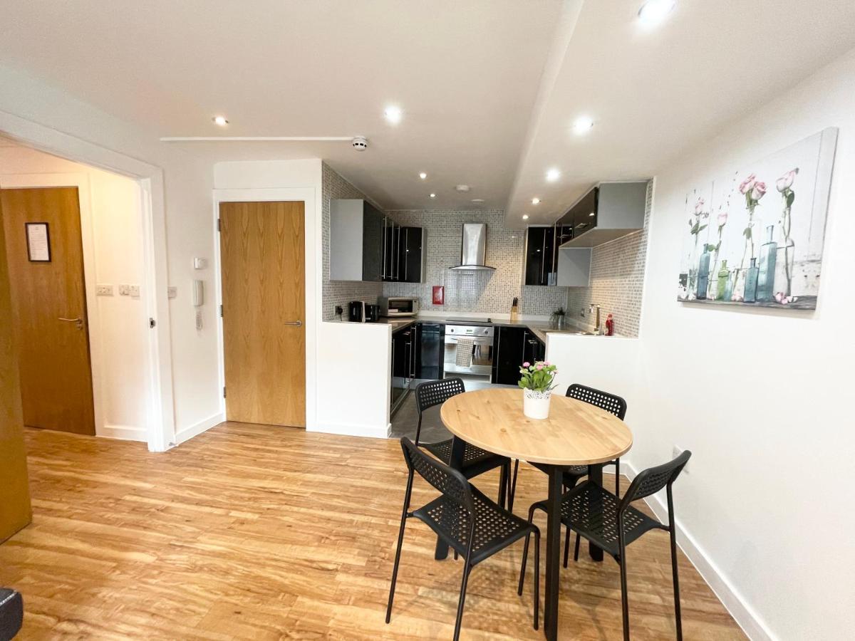 The Works-Fresh 2Bed In Centre, Opposite Arndale. Apartment Манчестър Екстериор снимка