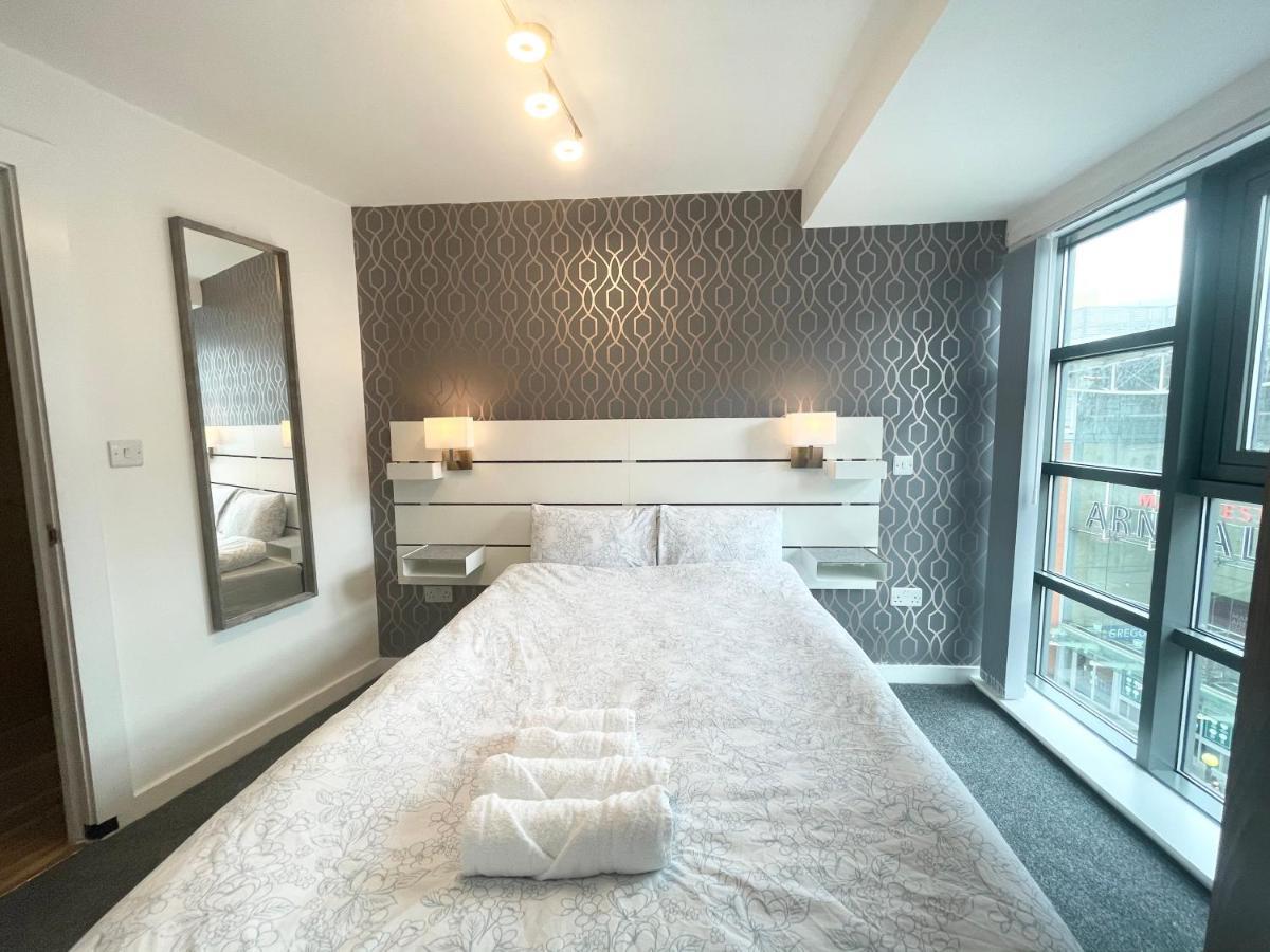 The Works-Fresh 2Bed In Centre, Opposite Arndale. Apartment Манчестър Екстериор снимка