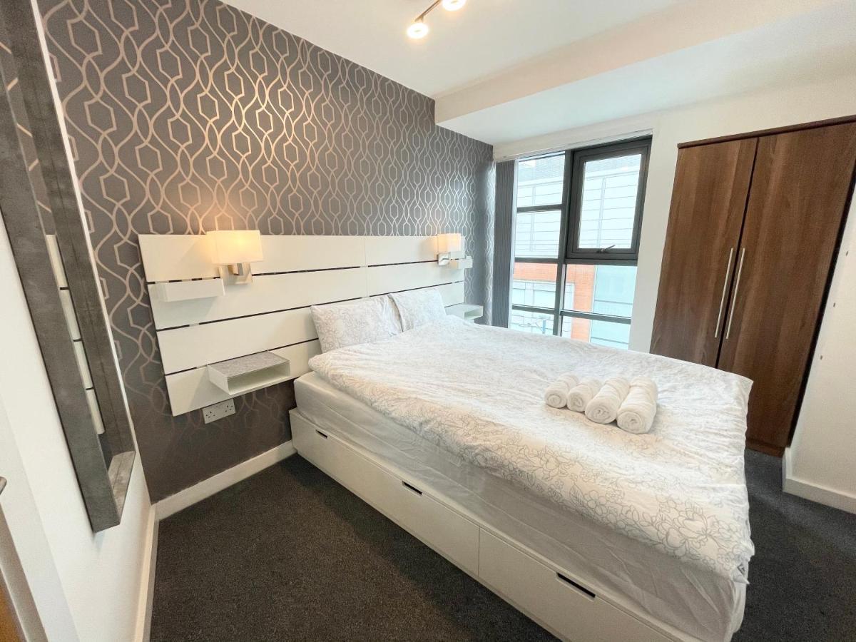 The Works-Fresh 2Bed In Centre, Opposite Arndale. Apartment Манчестър Екстериор снимка
